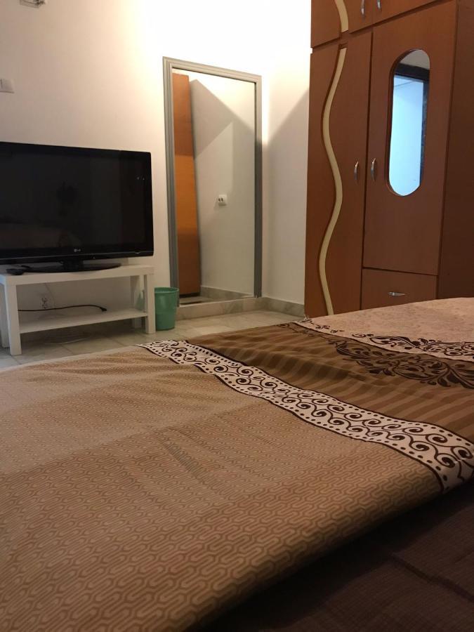 Large Apartment City Centre Bucureşti Eksteriør bilde
