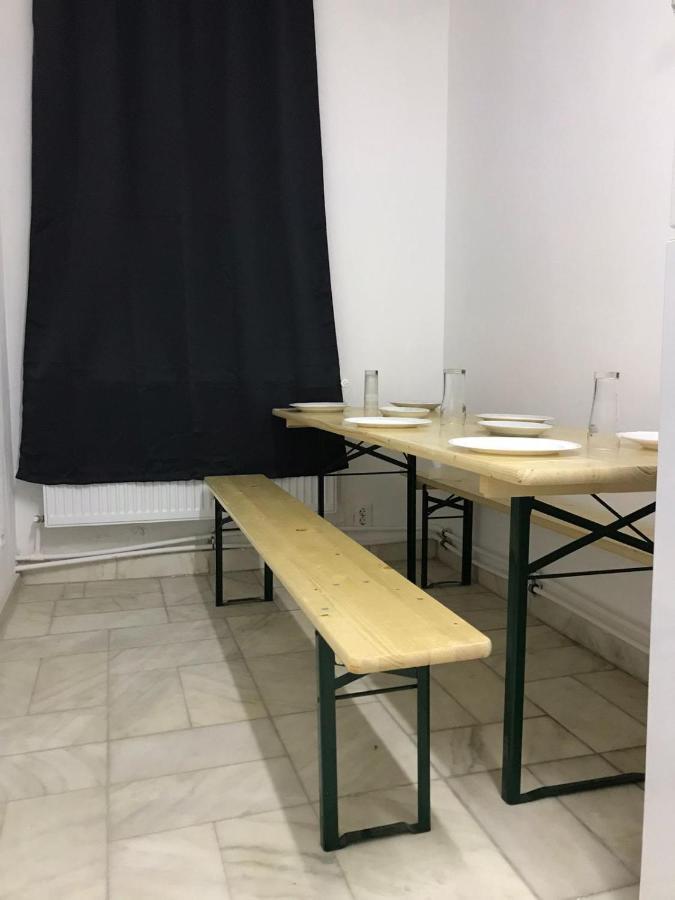 Large Apartment City Centre Bucureşti Eksteriør bilde