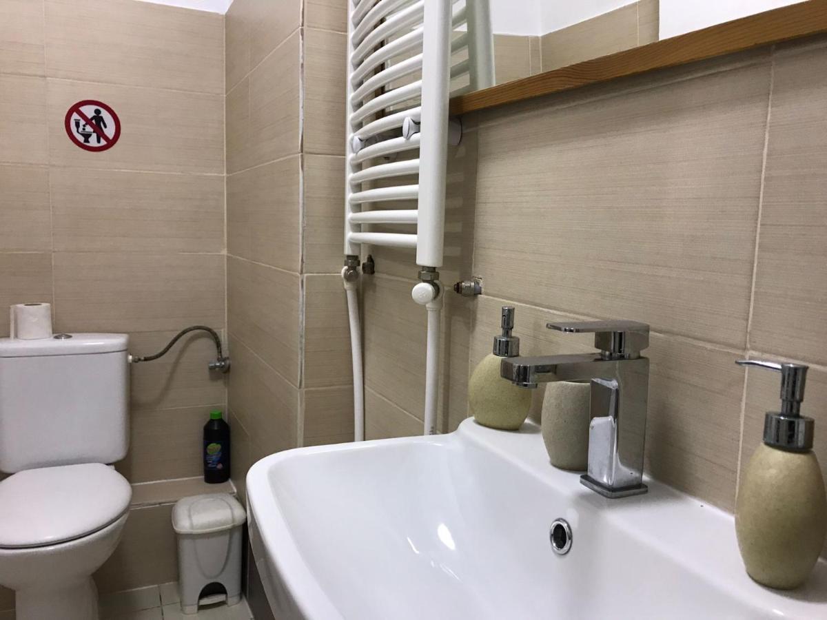 Large Apartment City Centre Bucureşti Eksteriør bilde